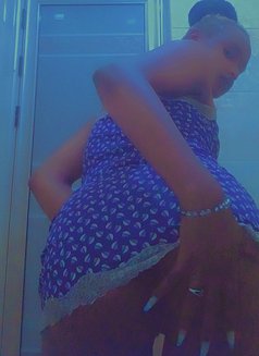 Bikira - Acompañantes transexual in Nairobi Photo 16 of 17