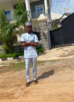 Bilal - Acompañantes masculino in Abuja Photo 3 of 9