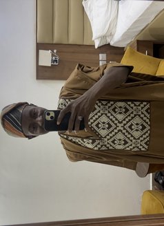 Bilal - Acompañantes masculino in Abuja Photo 6 of 9