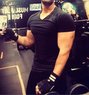 Billa - Acompañantes masculino in Paris Photo 1 of 4