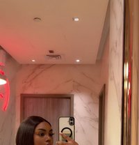 Bills - escort in Dubai