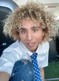 Billy - Male escort in Bangkok Photo 11 of 12