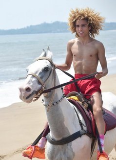 Billy - Male escort in Bangkok Photo 3 of 6