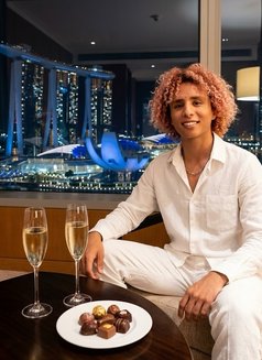 Billy - Male escort in Bangkok Photo 8 of 10