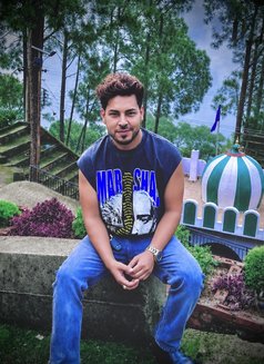 Billy. Here69 - Acompañantes masculino in Chandigarh Photo 3 of 5