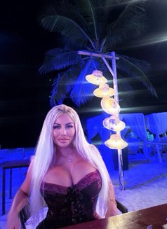 Bimbo doll - escort in Bangkok Photo 5 of 5