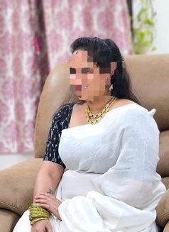 Bindhu Sree Indian Escort - escort in Dubai Photo 2 of 4