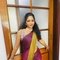 Bindhu Tamil Young Lady Few Days More - puta in Dubai Photo 2 of 7