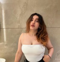 Bindu an Unapologetically Fierce - puta in Dubai