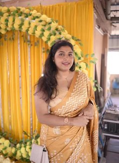 Bindu Gowda - escort in Bangalore Photo 1 of 1