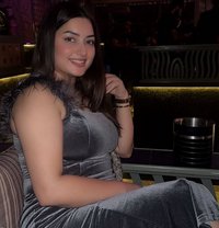 Binita - puta in Pondicherry