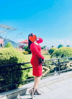 Hand cash service available - escort in Kathmandu Photo 2 of 2