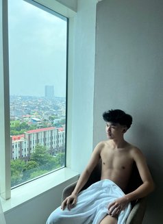 Bintang - Male escort in Jakarta Photo 3 of 3