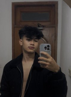 Bintang - Acompañantes masculino in Jakarta Photo 4 of 6