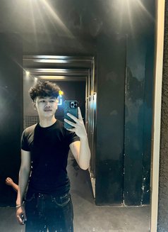 Bintang - Male escort in Jakarta Photo 3 of 7