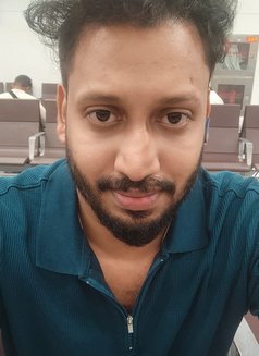 Binu - Male escort in Sharjah Photo 1 of 2