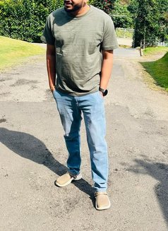 Binu - Male escort in Sharjah Photo 2 of 2