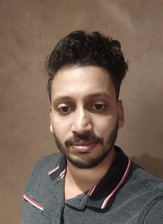 Binu - Acompañantes masculino in Dubai Photo 3 of 3