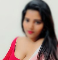 real meet and cam - escort in Mumbai