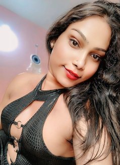 Bipasha - Transsexual escort in Bangalore Photo 2 of 8