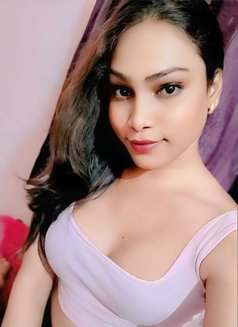 Bipasha - Transsexual escort in Bangalore Photo 4 of 8