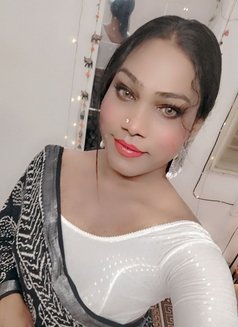 Bipasha - Transsexual escort in Bangalore Photo 7 of 7