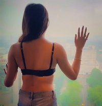 Sanjana Singh - Transsexual escort in New Delhi