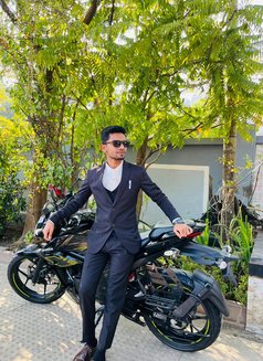 Biplob Choudhury - Male escort in Dhaka Photo 5 of 6