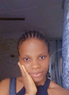 Bird - puta in Mumbai Photo 4 of 4