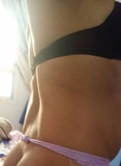 Bisexual Massage 4 Ladies Couple - Acompañantes masculino in Jeddah Photo 3 of 3