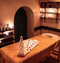 Bisexual Slave for You - Male escort in Abu Dhabi
