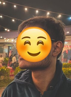 Bishal - Male companion in Kolkata Photo 3 of 4