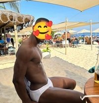 Bismark Desewu - Male escort in Al Manama