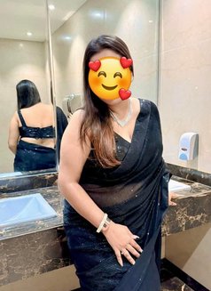 Anal Queen Cam Special Muslim Bhabhi - escort in New Delhi Photo 9 of 14