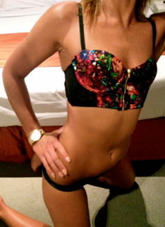 Bj - escort in Sydney Photo 4 of 5