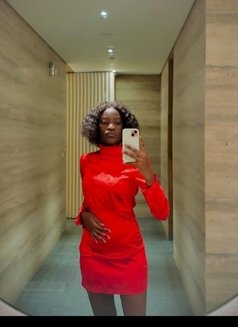 Black Bae - puta in Dubai Photo 1 of 6