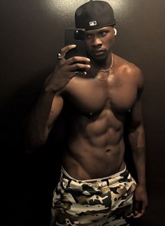 NASIR KING 🇬🇭 - Male escort in Bangkok Photo 3 of 3