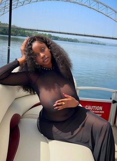 Black Beauty Flavia Super Horny Tonight - puta in Mumbai Photo 3 of 6