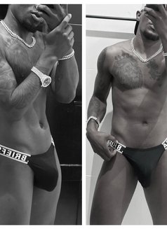 African Boy Big Dik - Male escort in Riyadh Photo 1 of 4