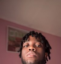 Black Bird - Acompañantes masculino in Accra
