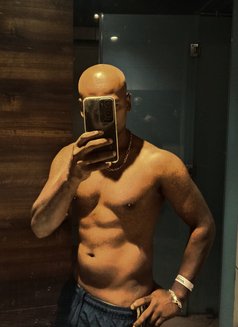Black BULL (Verified Profile) - Acompañantes masculino in Navi Mumbai Photo 9 of 9