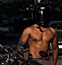 Black Bull Massager(Verified Profile) - Acompañantes masculino in Mumbai Photo 6 of 7