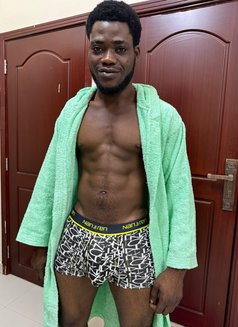 Black Choco - Male escort in Muscat Photo 1 of 7