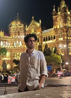 Black Cock - Male escort in Pune Photo 1 of 1