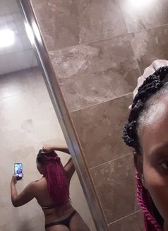 Black Couple looking for a couple or LB - escort in Al Juffair Photo 6 of 6