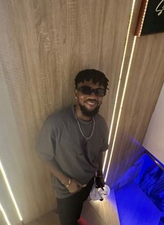 Black Cucumber - Male escort in Lagos, Nigeria Photo 4 of 6