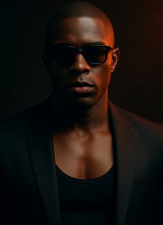 MALE ESCORT : BIG BLACK COCK - Acompañantes masculino in Da Nang Photo 15 of 16