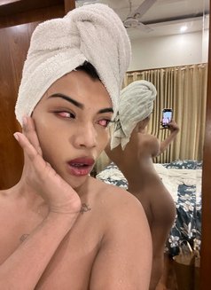 Black Diamond - Transsexual escort in Bangalore Photo 4 of 12