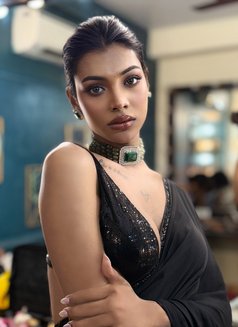 Black Diamond - Transsexual escort in Kolkata Photo 14 of 15