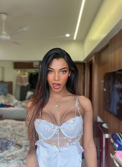 Black Diamond - Transsexual escort in Mumbai Photo 23 of 30